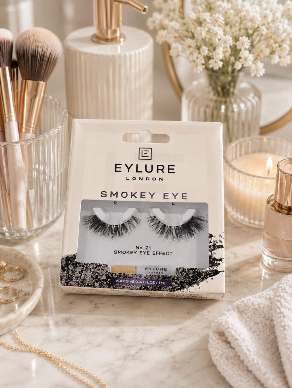 EYLURE London‎ Wispy Light and Smokey Eye Lash Set Black Eye Makeup 7 Pair - Picture 4 of 7